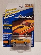 1970 Mercury Cougar Eliminator Johnny Lightning Classic Gold - Competition Gold